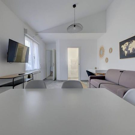 Appartement Les Forges Fond à Avoine Extérieur photo